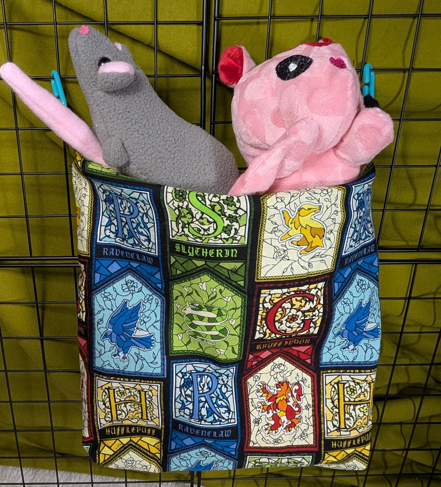 Cozy hanging sleep pouches