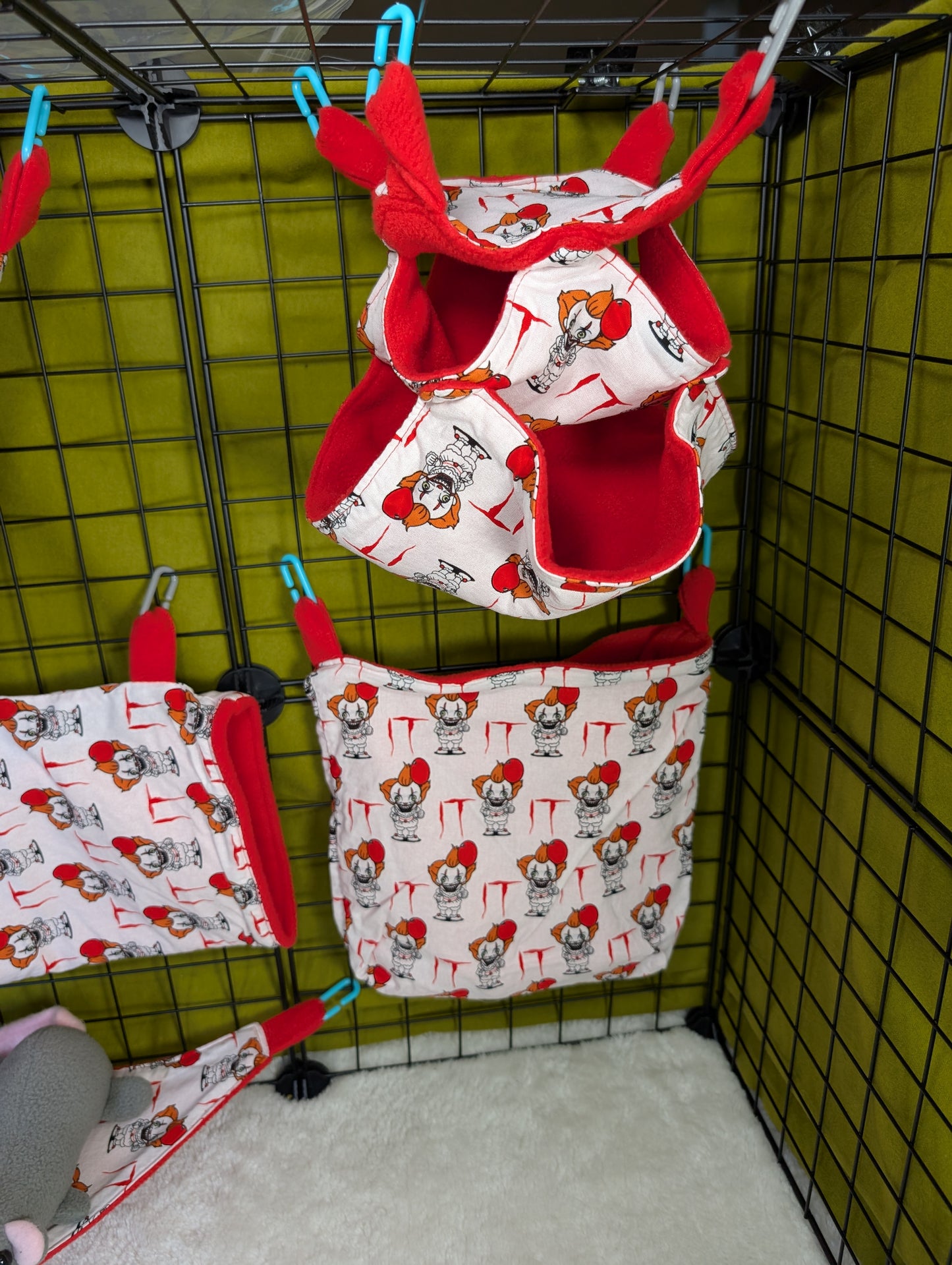 IT Horror-Themed Small Pet Cage Set – 5 Piece Sugar Glider Safe Set 🎈💀