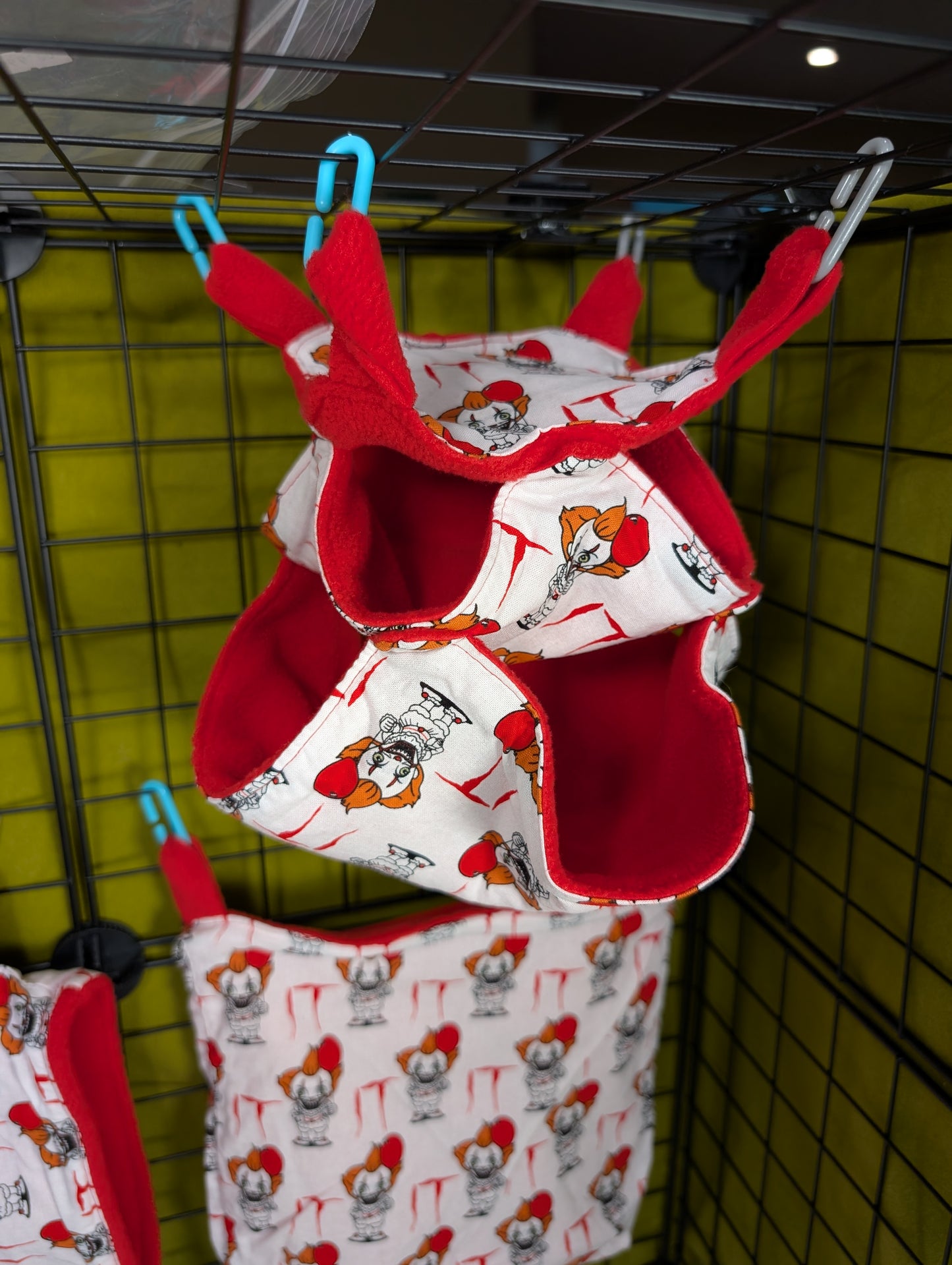 IT Horror-Themed Small Pet Cage Set – 5 Piece Sugar Glider Safe Set 🎈💀