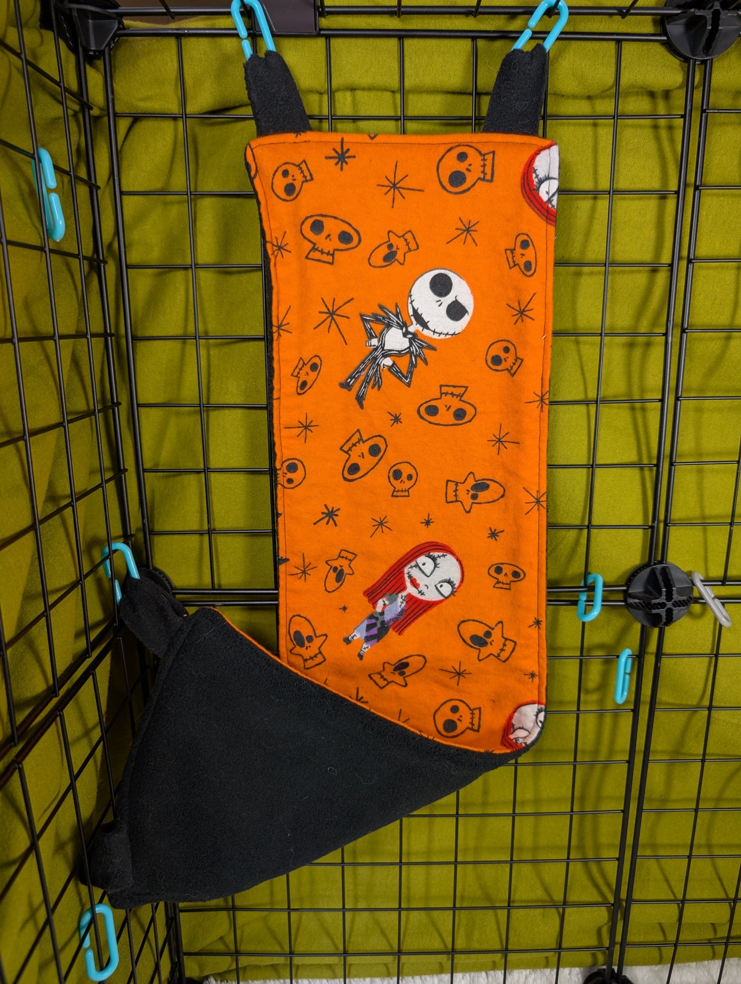 Cozy Fabric Bridges for Small Mammals