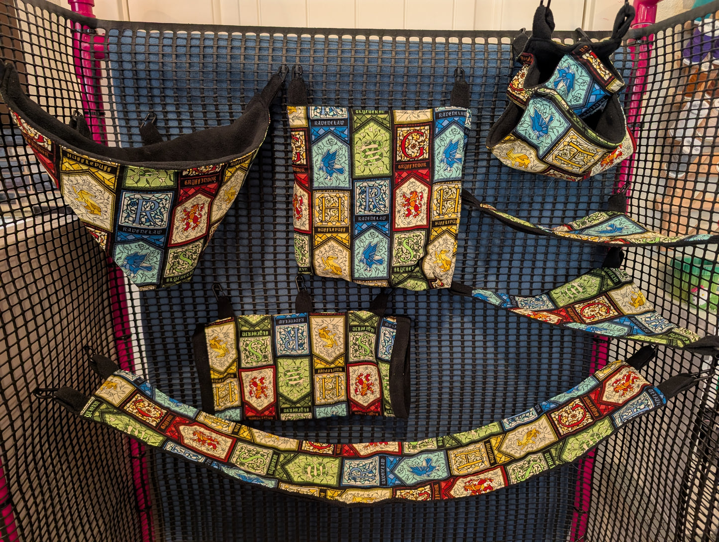 Hogwarts 7-Piece Harry Potter™ Cage Set