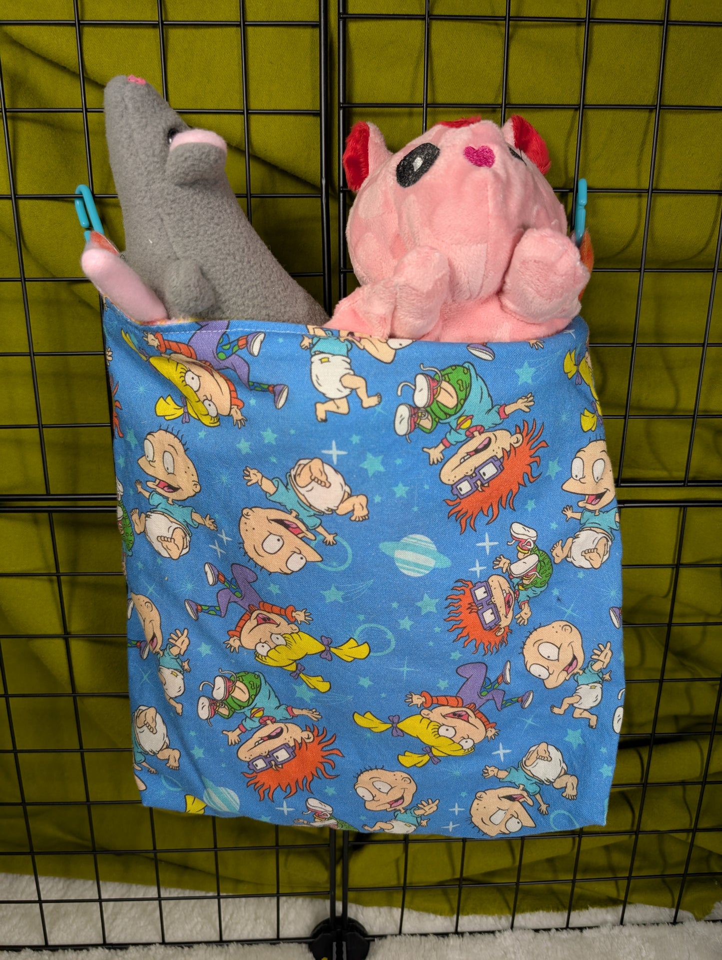 Cozy hanging sleep pouches