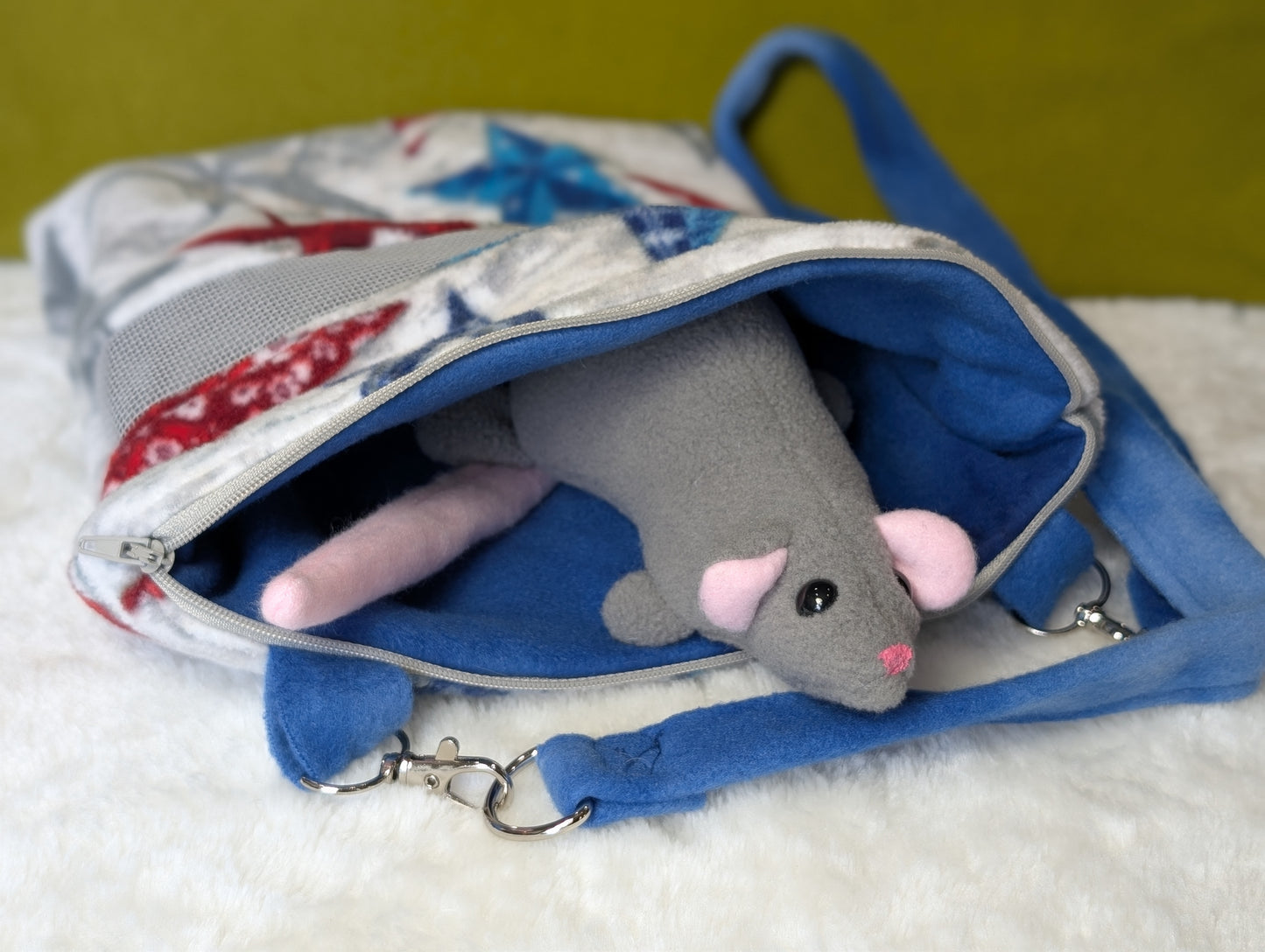Travel Bonding Bags for Exotic Pets – Breathable, Secure, and Cozy