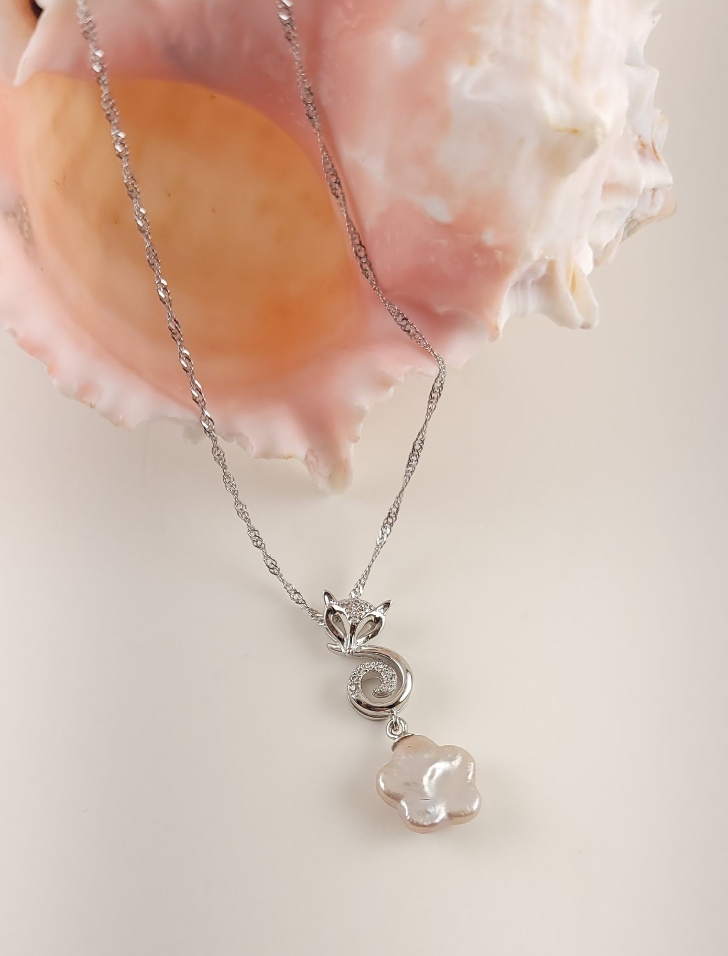 Floral Sugar Glider Pearl Pendant
