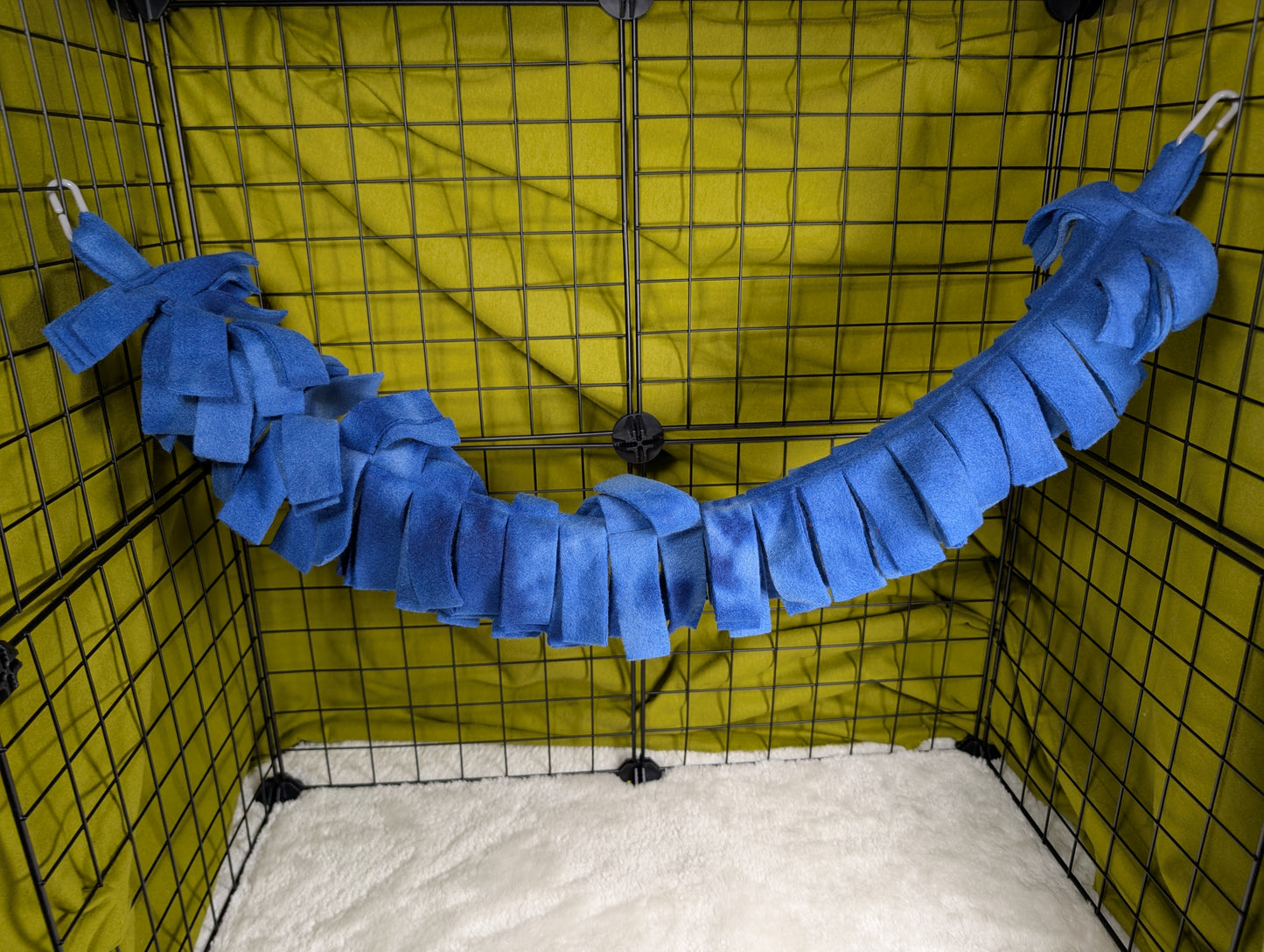 Fleece Hanging Vines