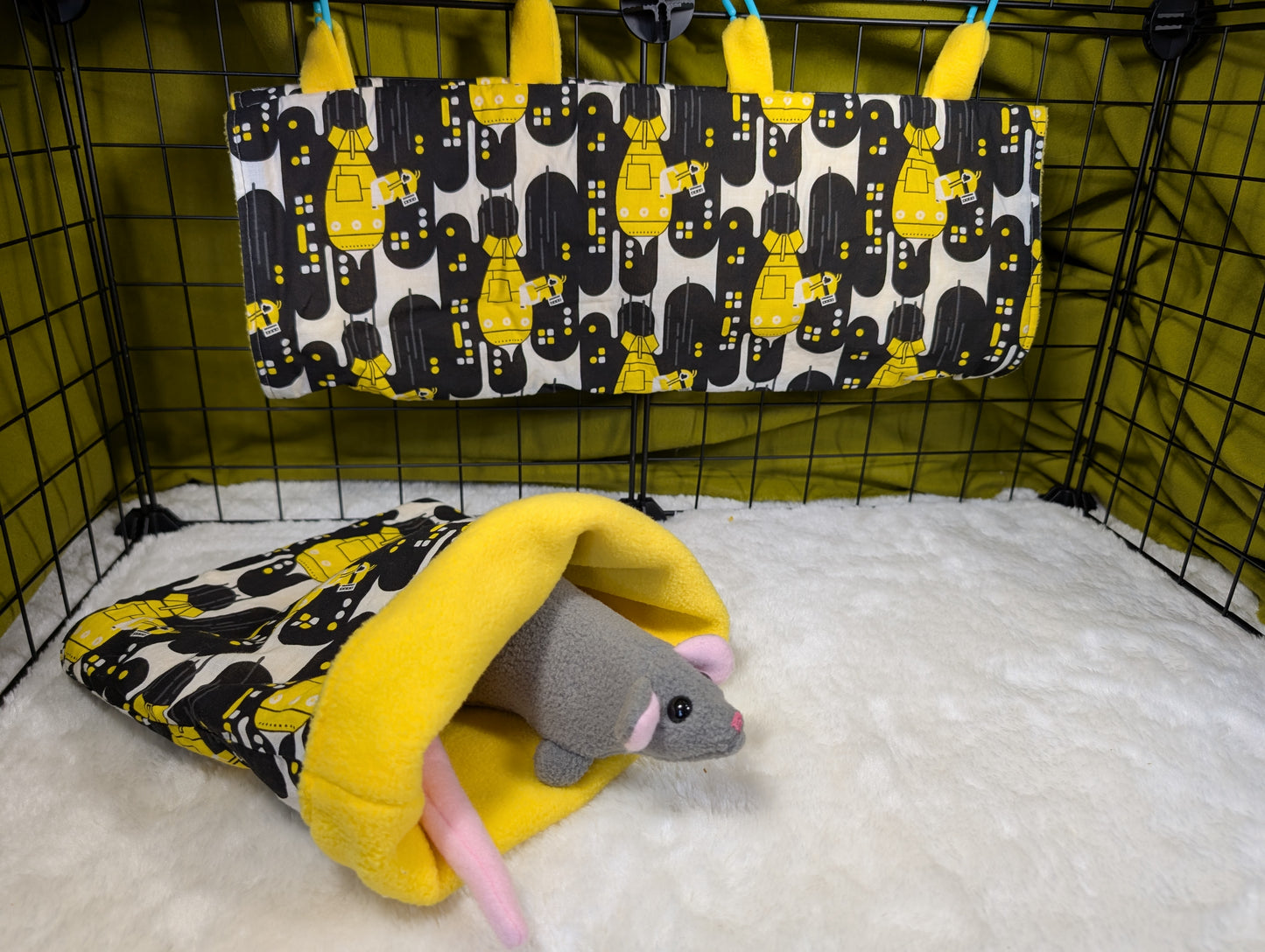 Minions 4-Piece Cage Set for Small Mammals