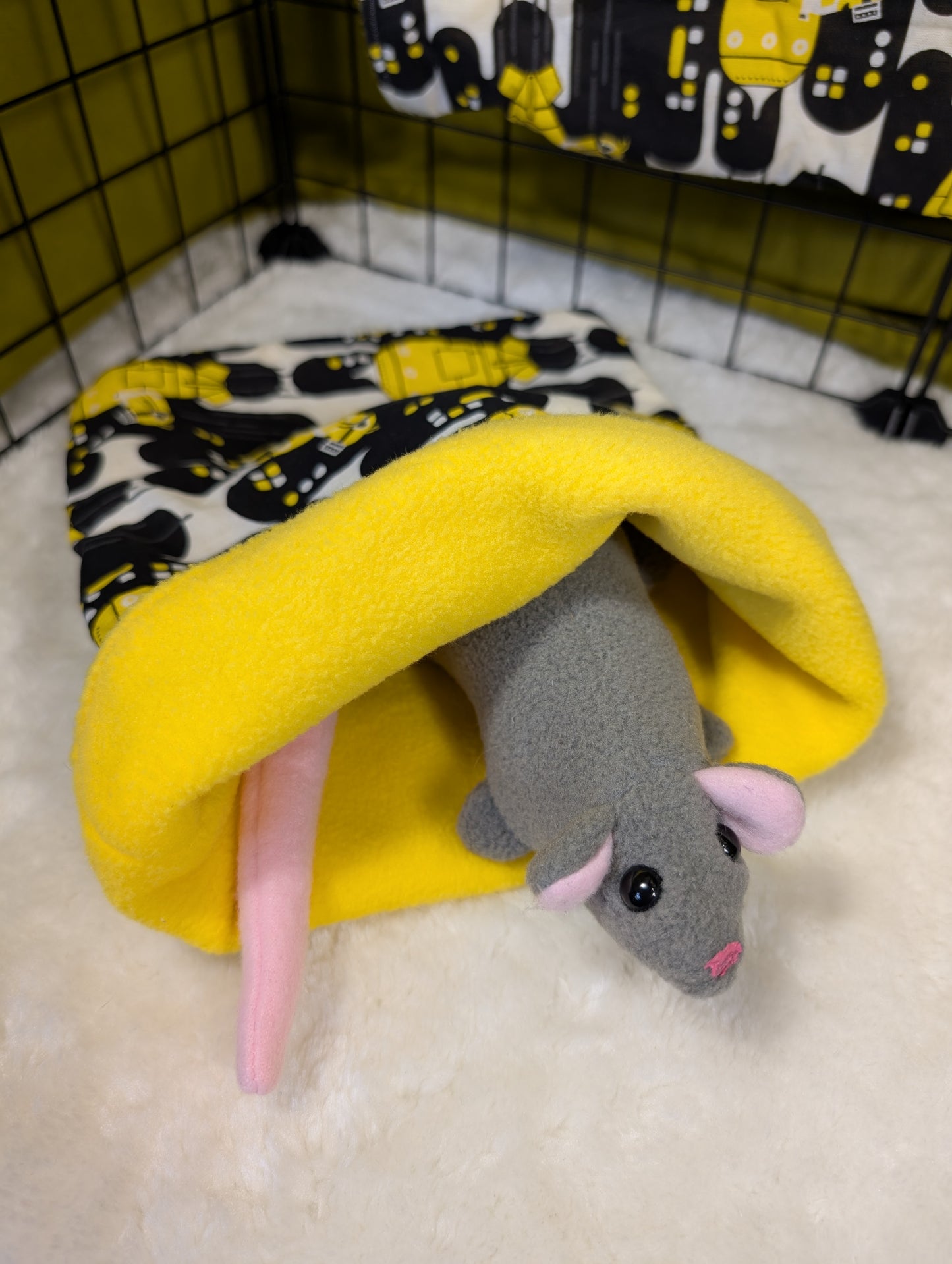 Minions 4-Piece Cage Set for Small Mammals