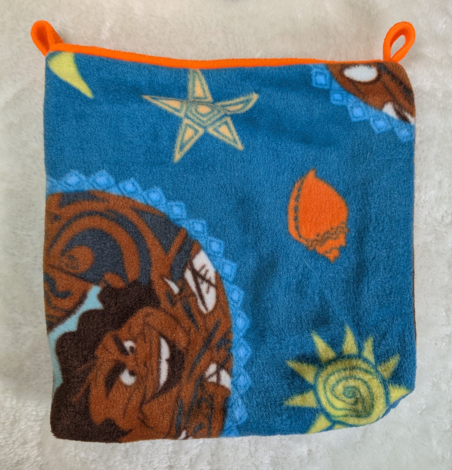 Cozy hanging sleep pouches