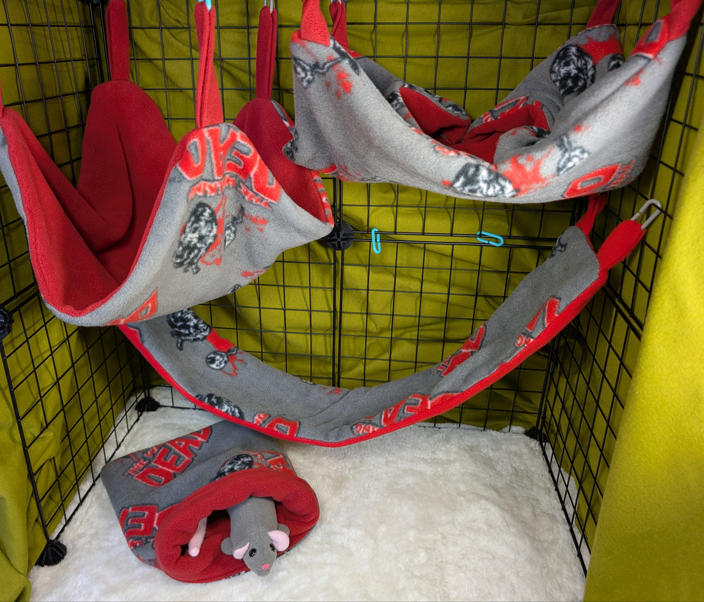 The Walking Dead 4-Piece Small Mammal Cage Set