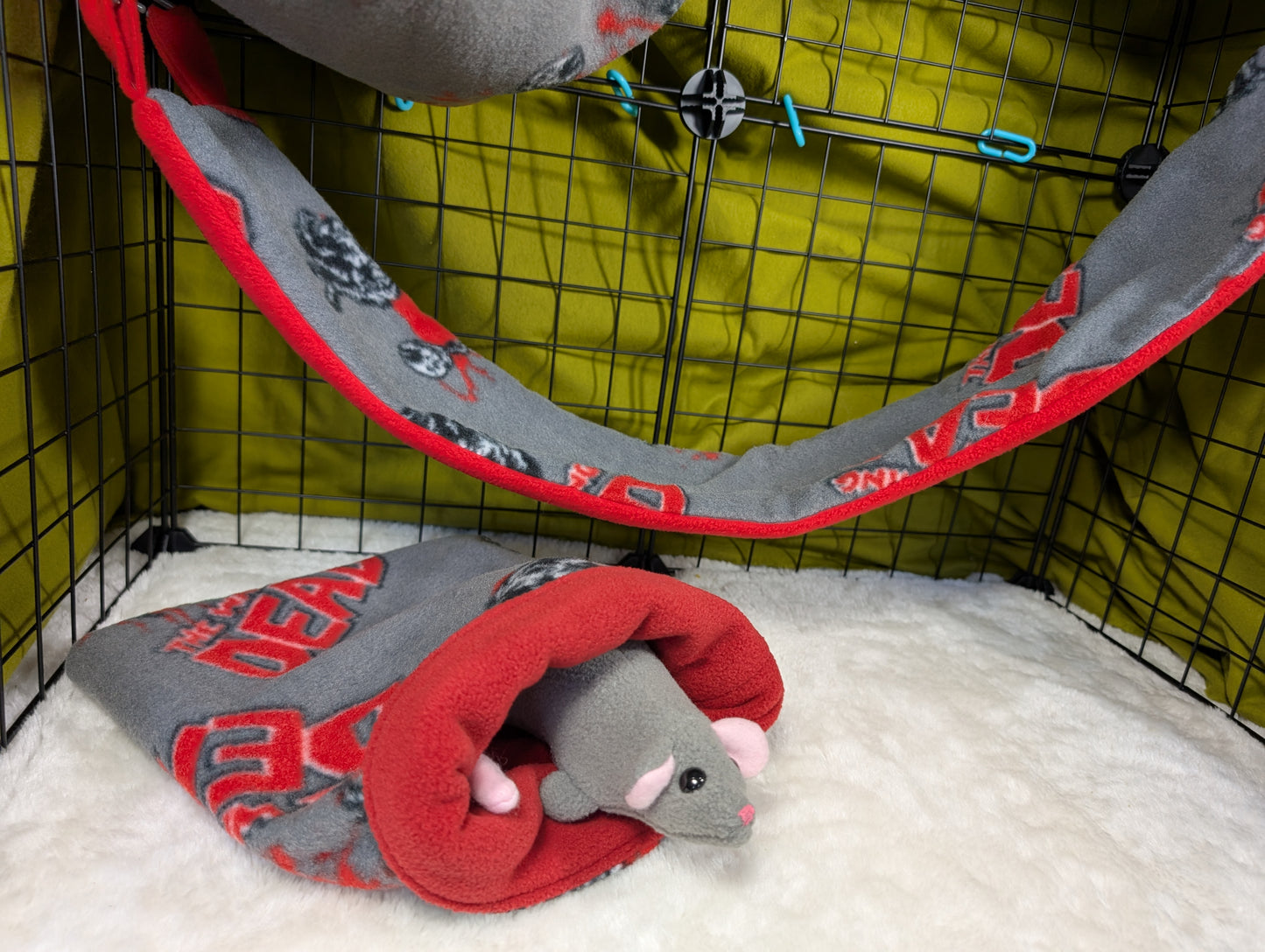 The Walking Dead 4-Piece Small Mammal Cage Set