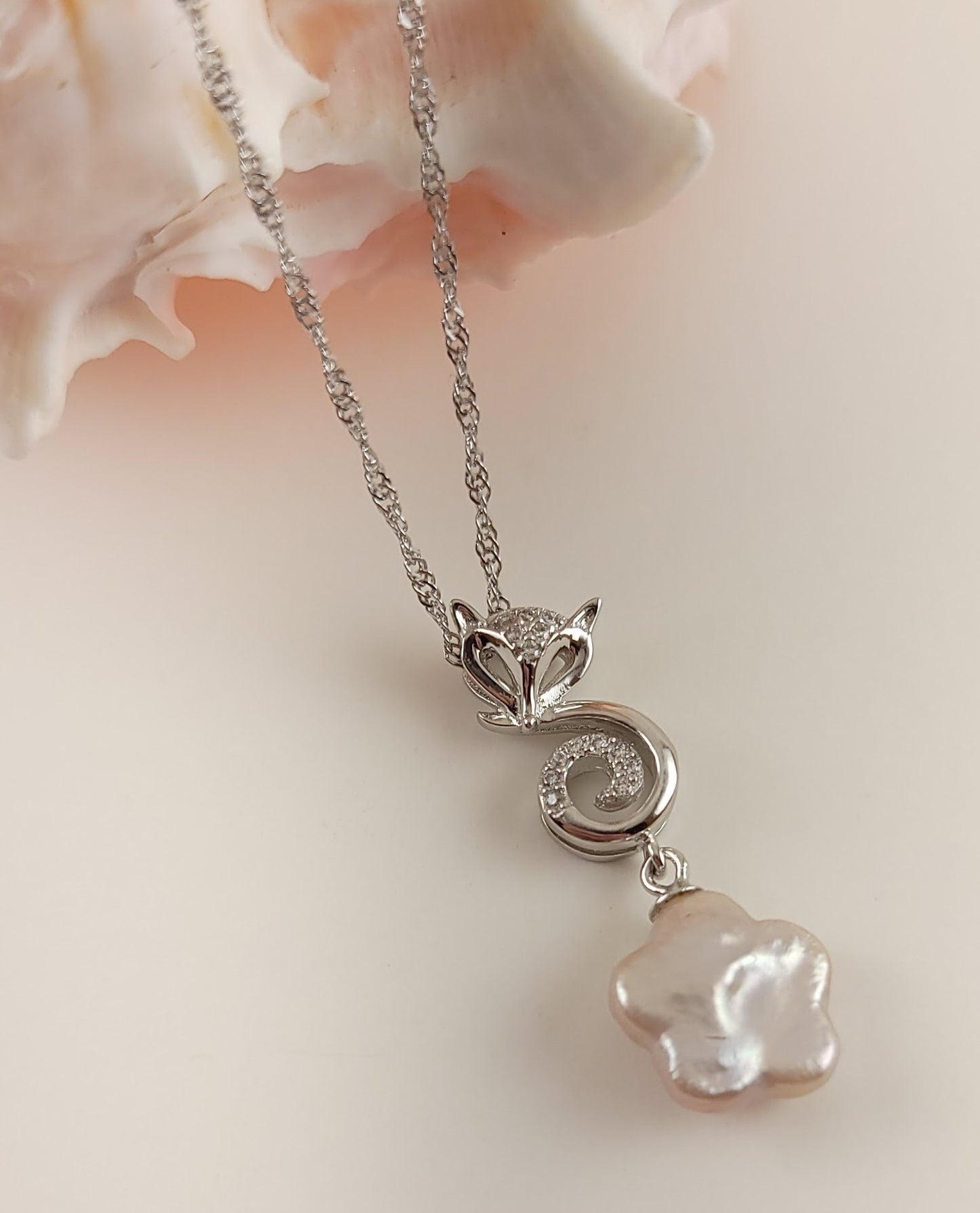 Floral Sugar Glider Pearl Pendant