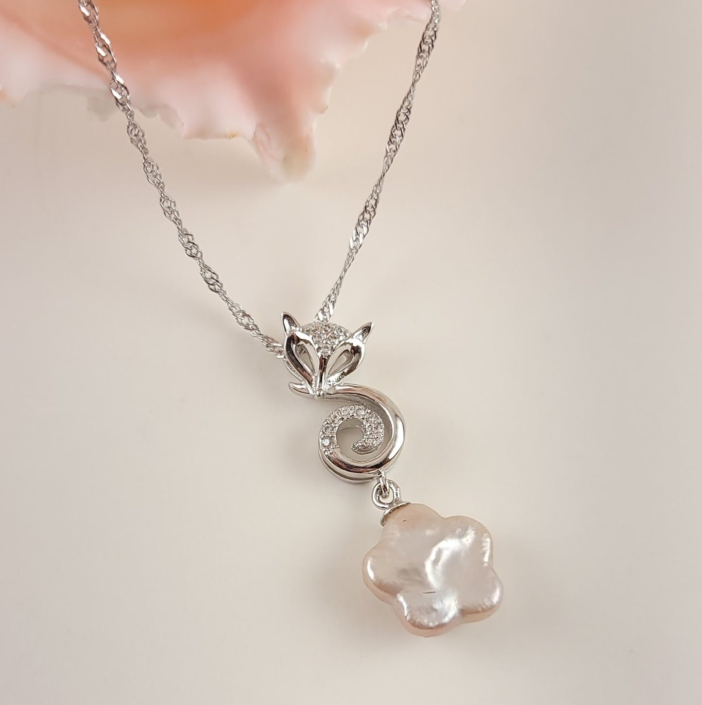 Floral Sugar Glider Pearl Pendant