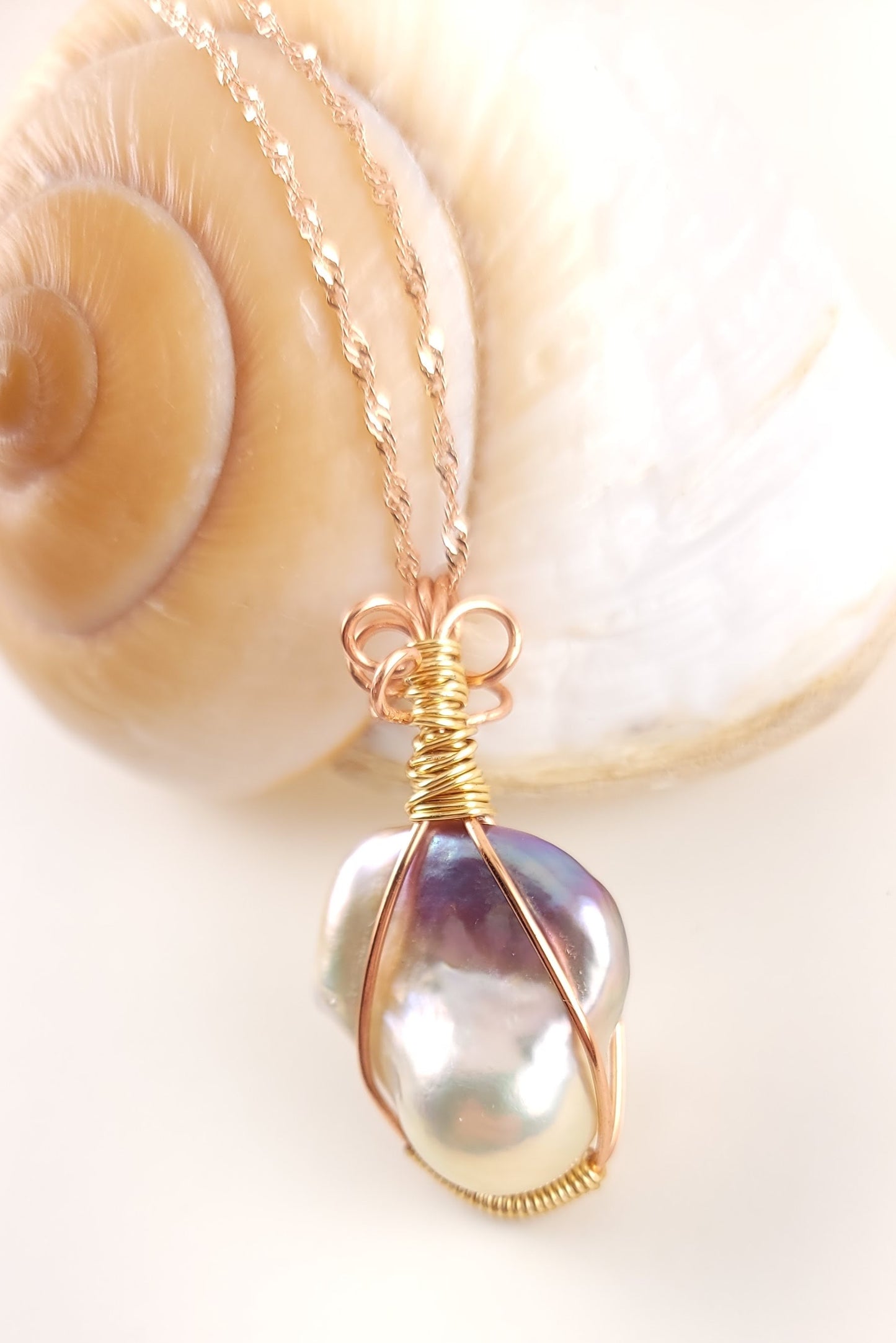 Beautiful Hand-wrapped Baroque Pendant